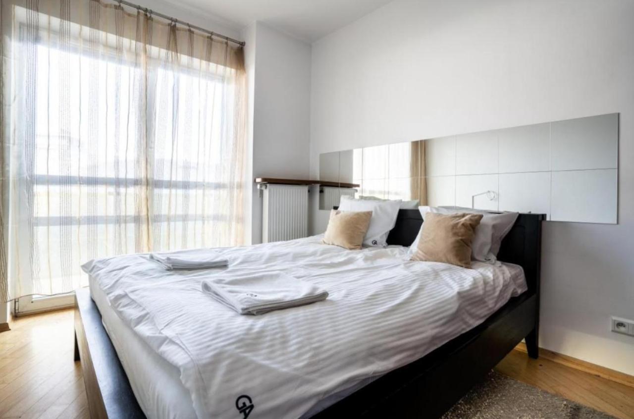 Golden Apartments Warsaw - Big And Bright Apartment In Platinum Towers- Browary- Grzyb61A Kültér fotó